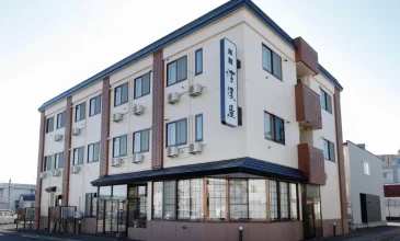 北見市の旅館 信濃屋の外観